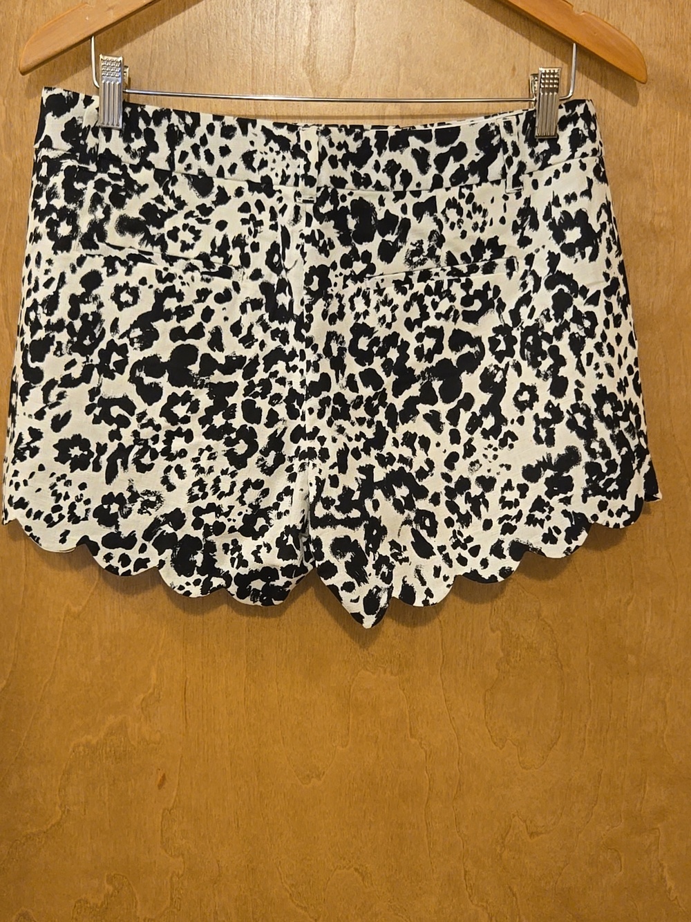 J. Crew Black and White Linen Scalloped Shorts - Picture 3 of 6